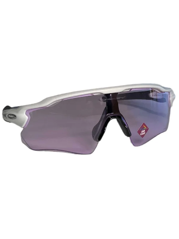 trendy sport sunglasses-Oakley Radar EVZero Path Sunglasses